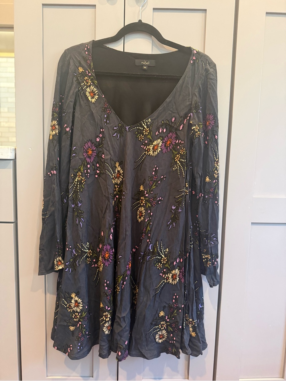 Floral V-Neck Long Sleeve Dress in Navy